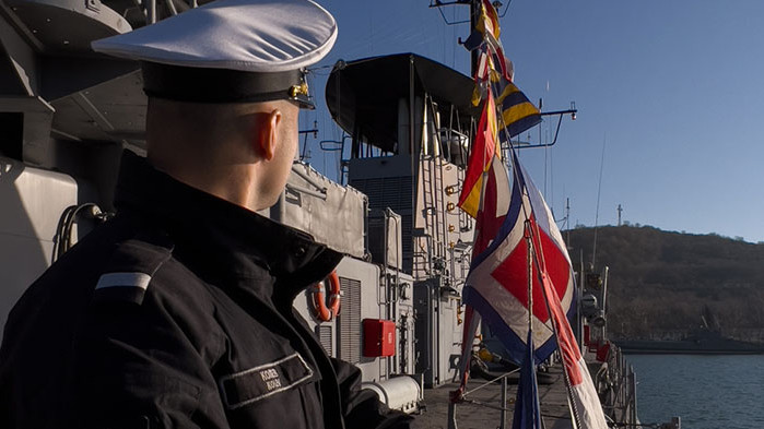 13 години от вдигането на Военноморския флаг на фрегата „Верни”